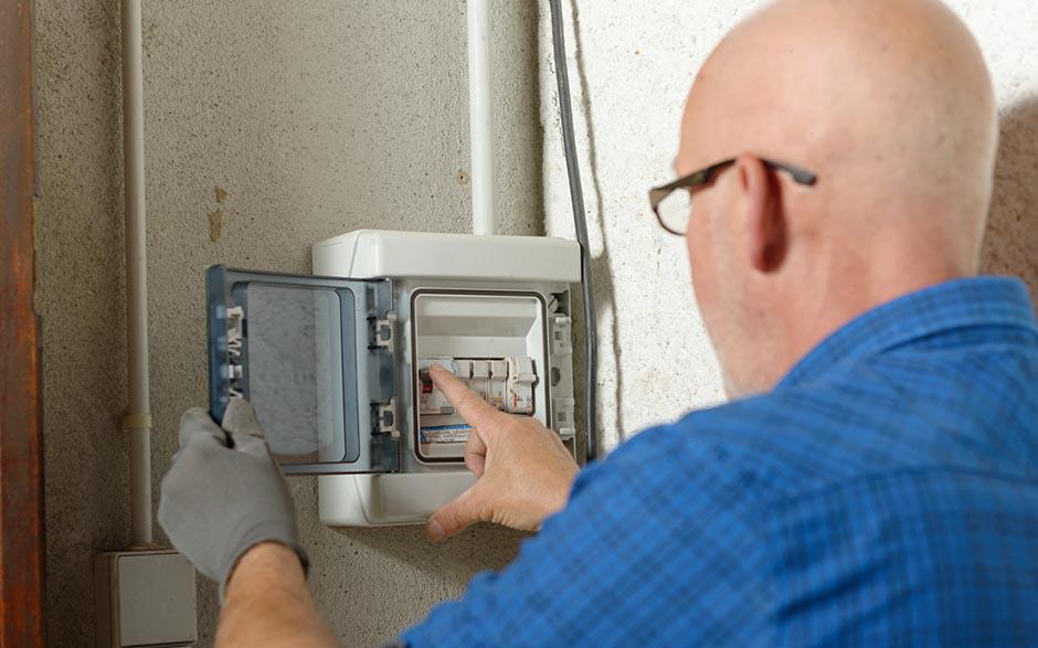 monteur électricien Gonesse